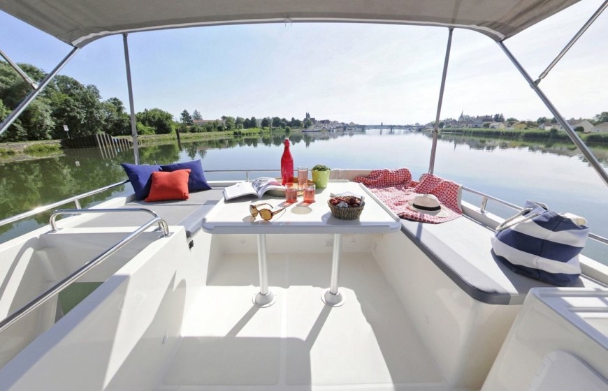 Le Boat Horizon 1 - Boatscribe.com