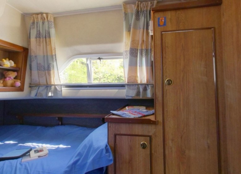 Le Boat Royal Classique - Boatscribe.com