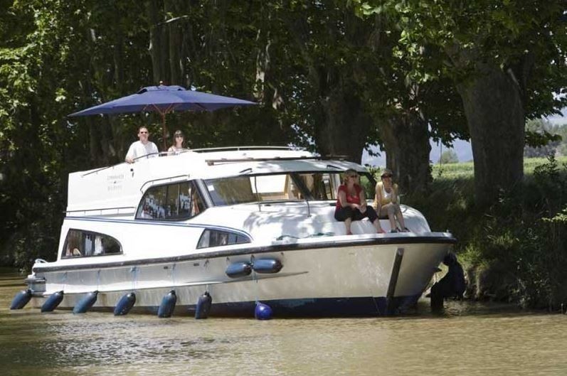 Le Boat Royal Mystique A - Boatscribe.com