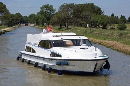 Le Boat Royal Mystique A - Boatscribe.com