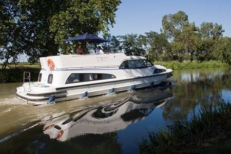 Le Boat Royal Mystique A - Boatscribe.com