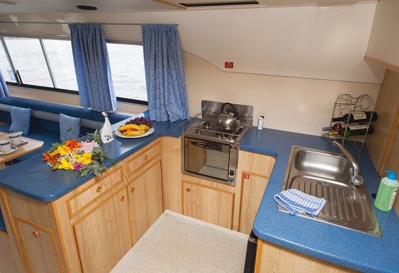 Le Boat Salsa B - Boatscribe.com