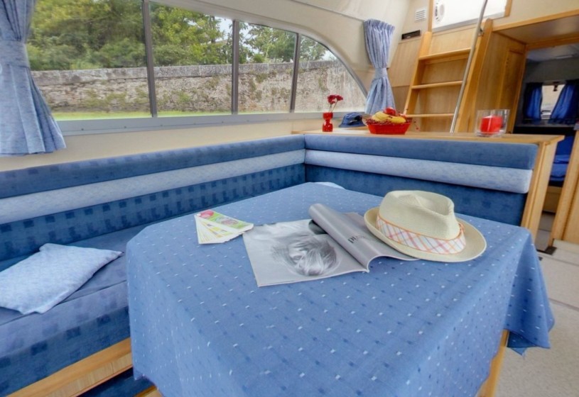 Le Boat Tango - Boatscribe.com