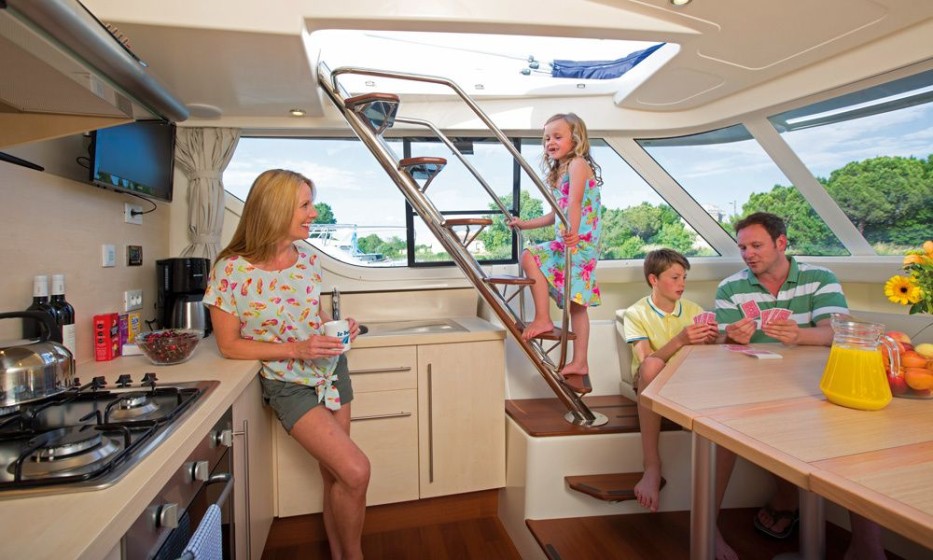 Le Boat Vision 4 - Boatscribe.com