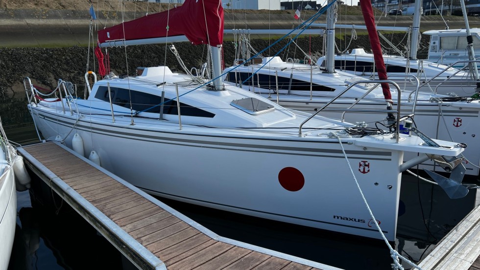 Maxus 26 Standard - Boatscribe.com