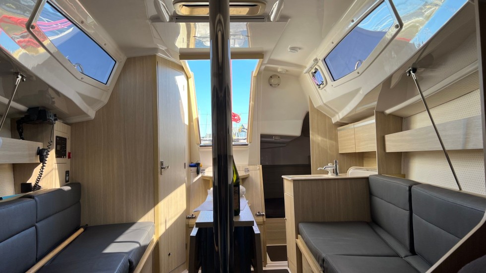 Maxus 26 Standard - Boatscribe.com