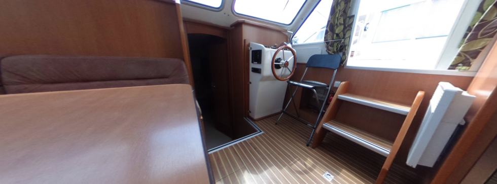 Tarpon 32 - Boatscribe.com