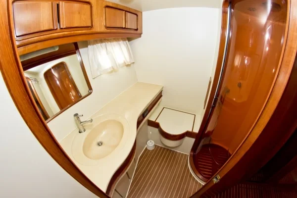Yaretti 1910 - Boatscribe.com