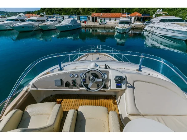 Prestige 36 Fly - Boatscribe.com