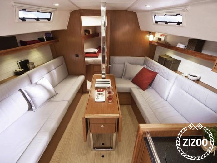 Bavaria 32 Cruiser - Boatscribe.com