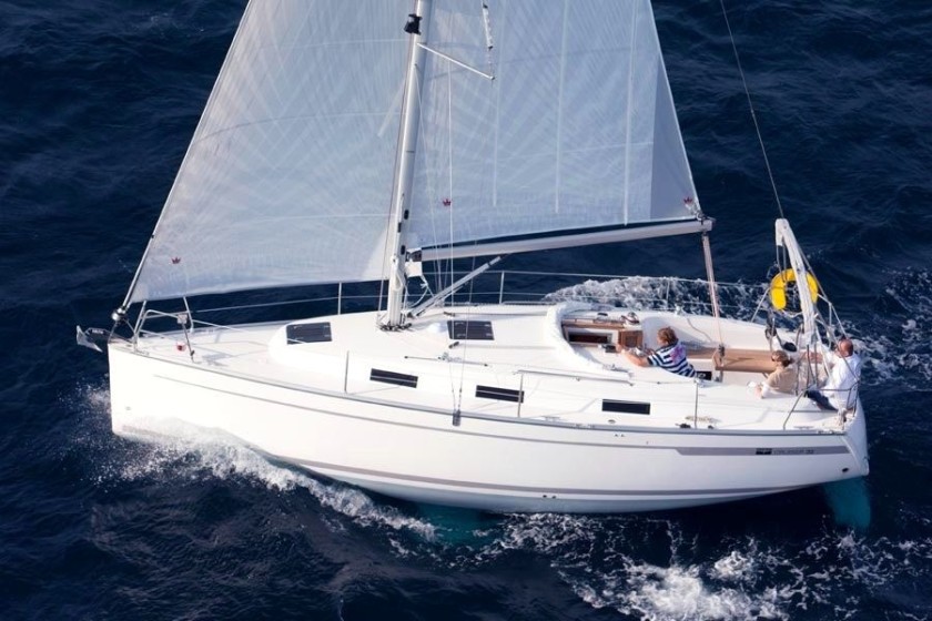 Bavaria 320 - Boatscribe.com