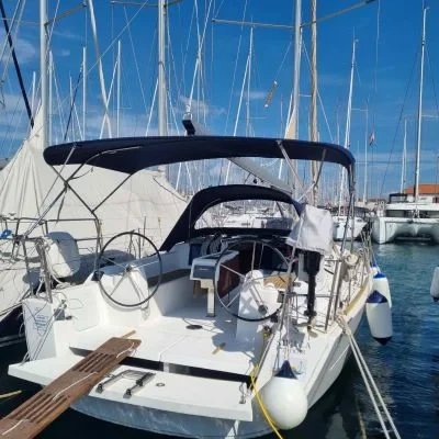 Dufour 350 GL - Boatscribe.com