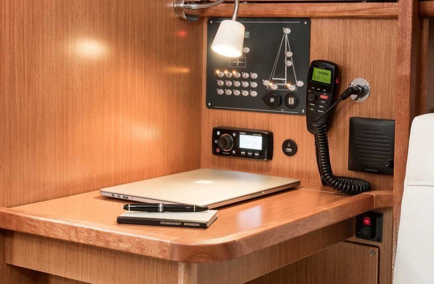 Bavaria 34 Cruiser - Boatscribe.com