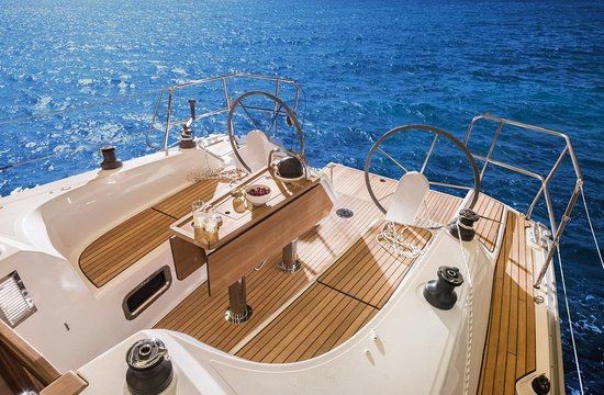 Bavaria 34 Cruiser - Boatscribe.com
