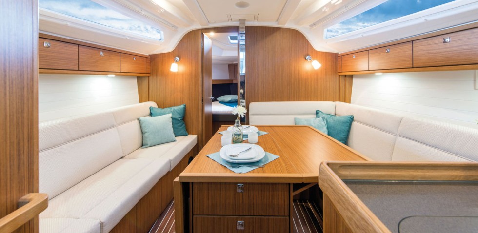 Bavaria 37 Cruiser - Boatscribe.com