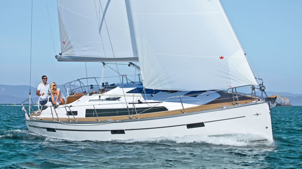 Bavaria 37 Cruiser - Boatscribe.com