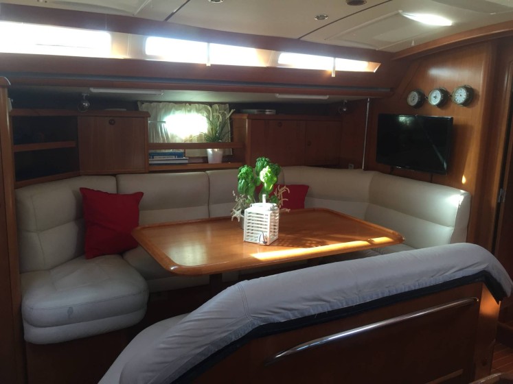 Sun Odyssey 52.2 - Boatscribe.com