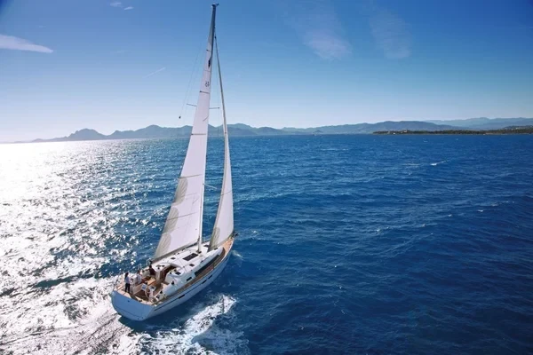 Bavaria 46 Cruiser - Boatscribe.com