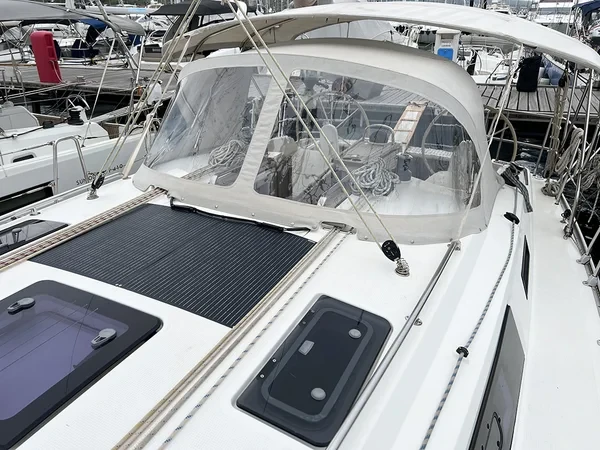Bavaria 37 Cruiser - Boatscribe.com