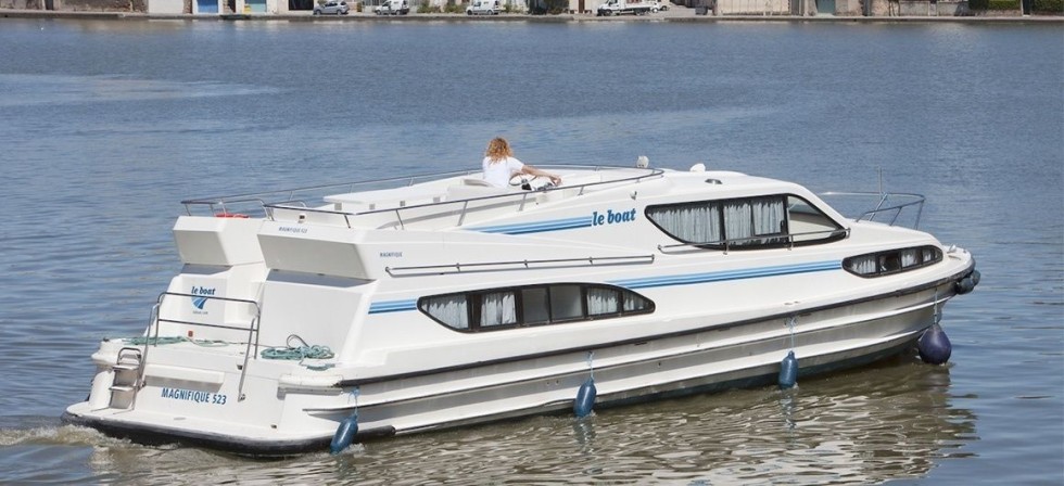 Le Boat Magnifique - Boatscribe.com