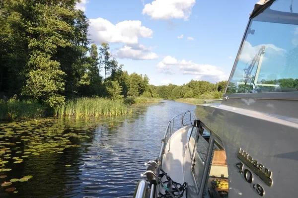 Grand Sturdy 40.9 AC - Boatscribe.com