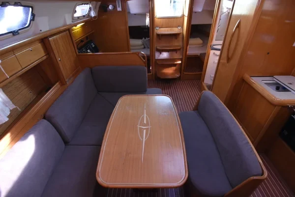 Bavaria 42 Cruiser - Boatscribe.com