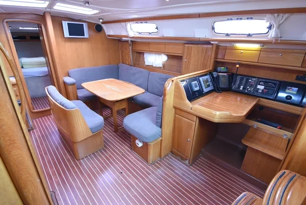 Bavaria 42 Cruiser - Boatscribe.com