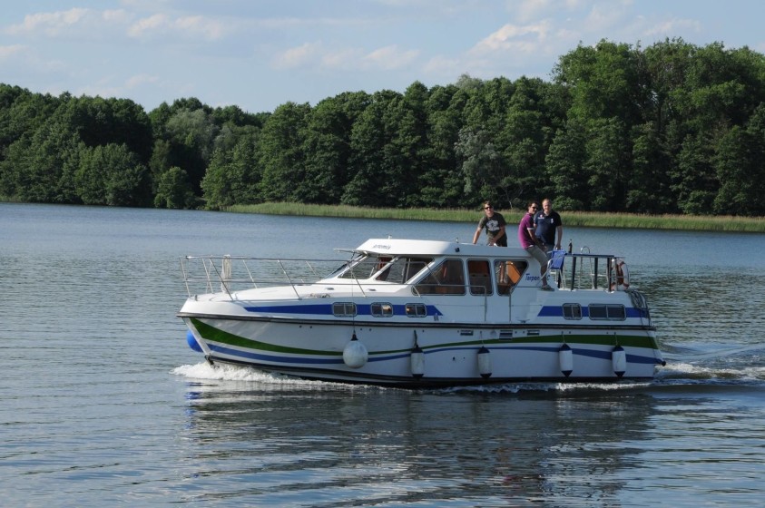 Tarpon 37 - Boatscribe.com