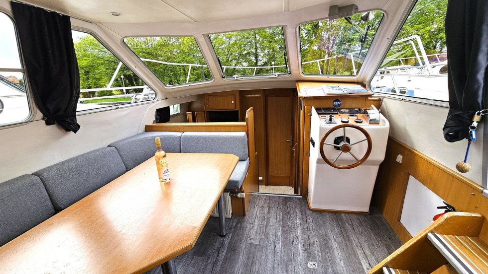 Tarpon 37 - Boatscribe.com