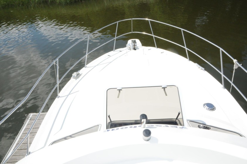 Tarpon 37 - Boatscribe.com