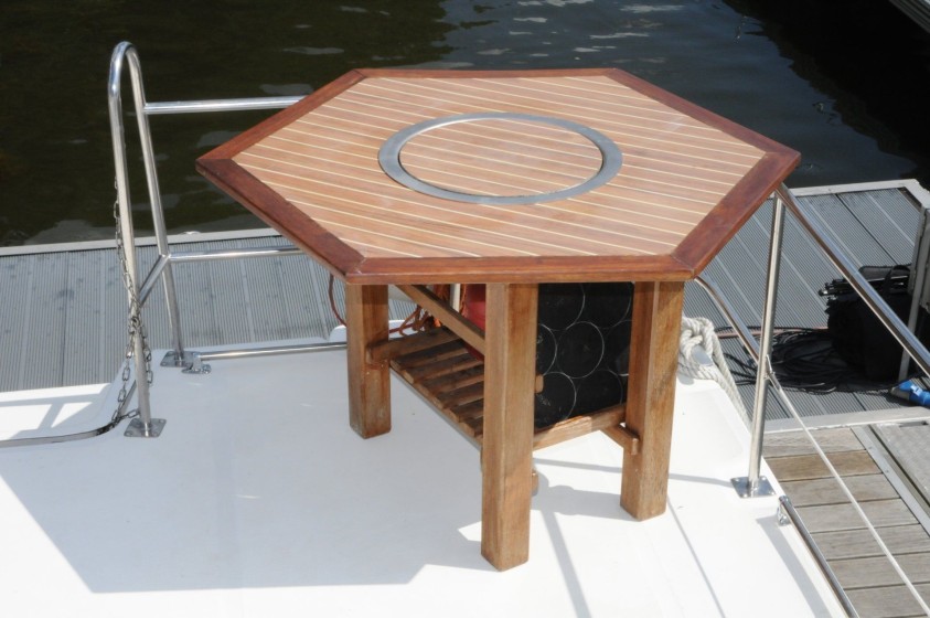 Tarpon 37 - Boatscribe.com