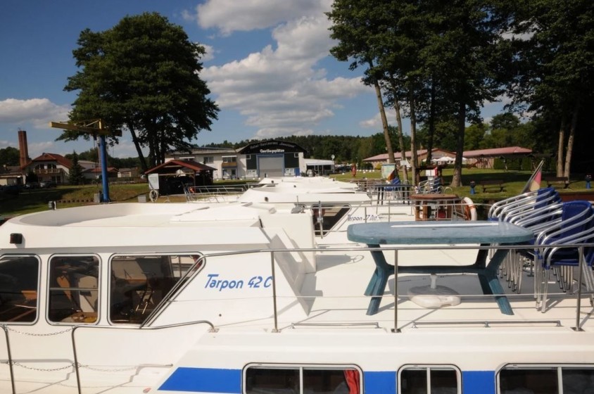 Tarpon 42 - Boatscribe.com