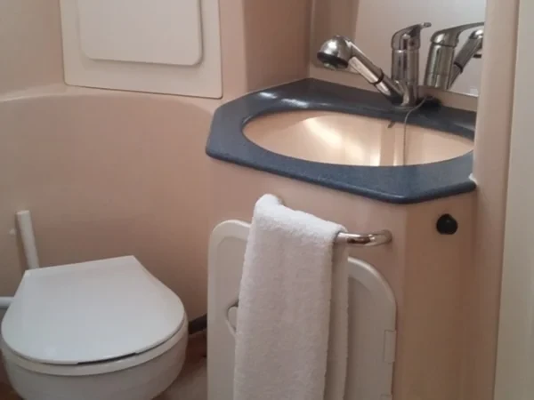 Bavaria 38 - Boatscribe.com