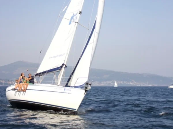 Bavaria 38 - Boatscribe.com