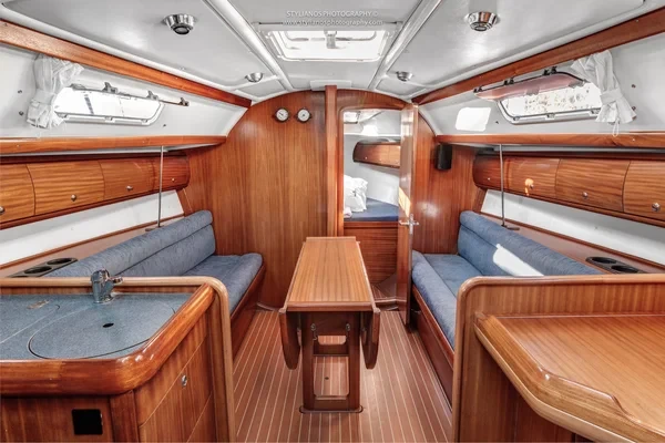 Bavaria 32 - Boatscribe.com