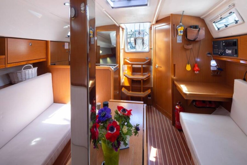 Bavaria 32 Cruiser - Boatscribe.com