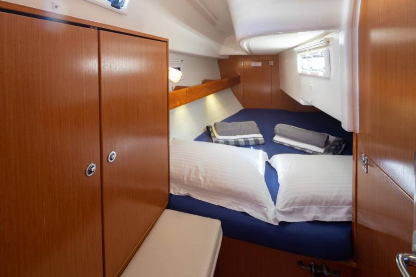 Bavaria 32 Cruiser - Boatscribe.com