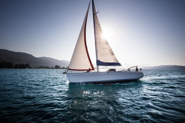 Cyclades 50.5 - Boatscribe.com