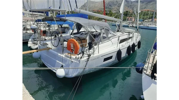Oceanis 40.1 - Boatscribe.com