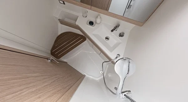Oceanis 46.1 - Boatscribe.com