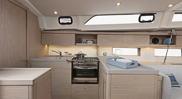 Oceanis 46.1 - Boatscribe.com