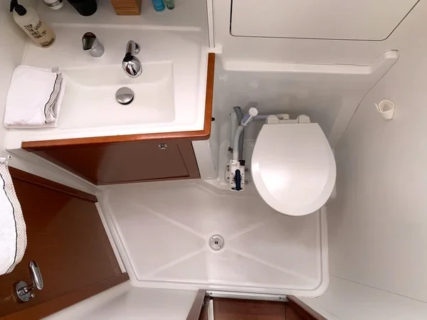 Oceanis 48 - Boatscribe.com
