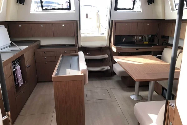 Beneteau Sense 51 - Boatscribe.com