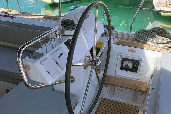 Beneteau Sense 51 - Boatscribe.com