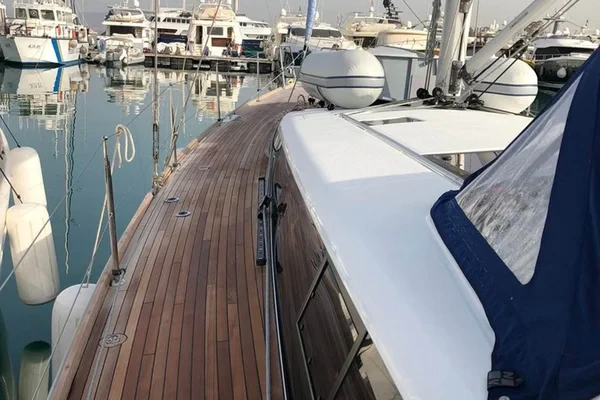 Beneteau Sense 51 - Boatscribe.com