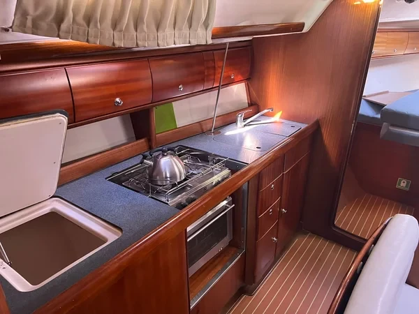 Bavaria 38 - Boatscribe.com