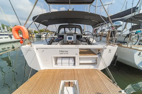 Dufour 430 - Boatscribe.com