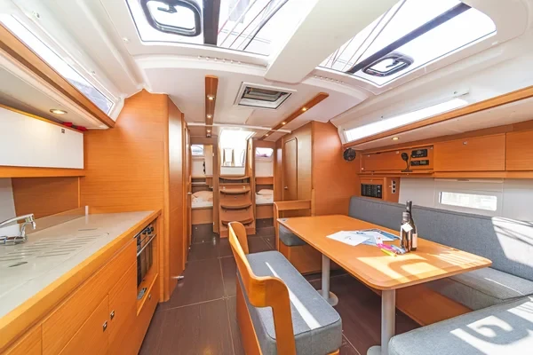 Dufour 430 - Boatscribe.com