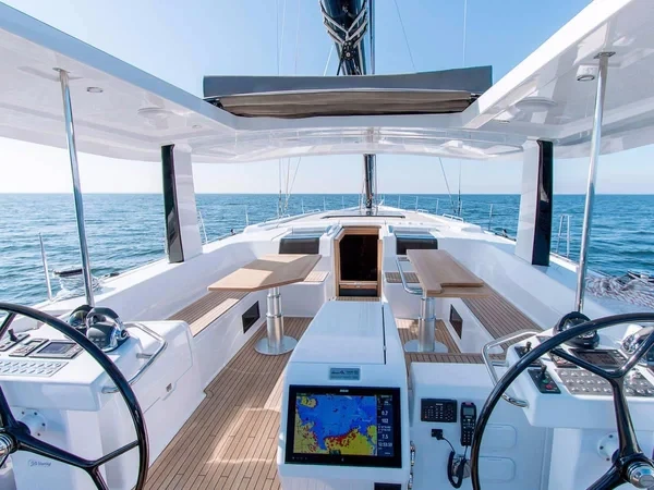 Hanse 675 - Boatscribe.com