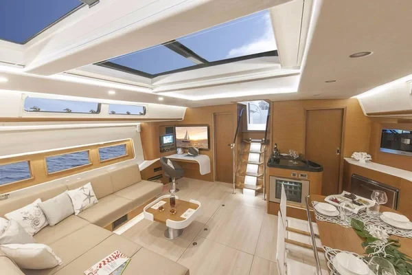 Hanse 675 - Boatscribe.com
